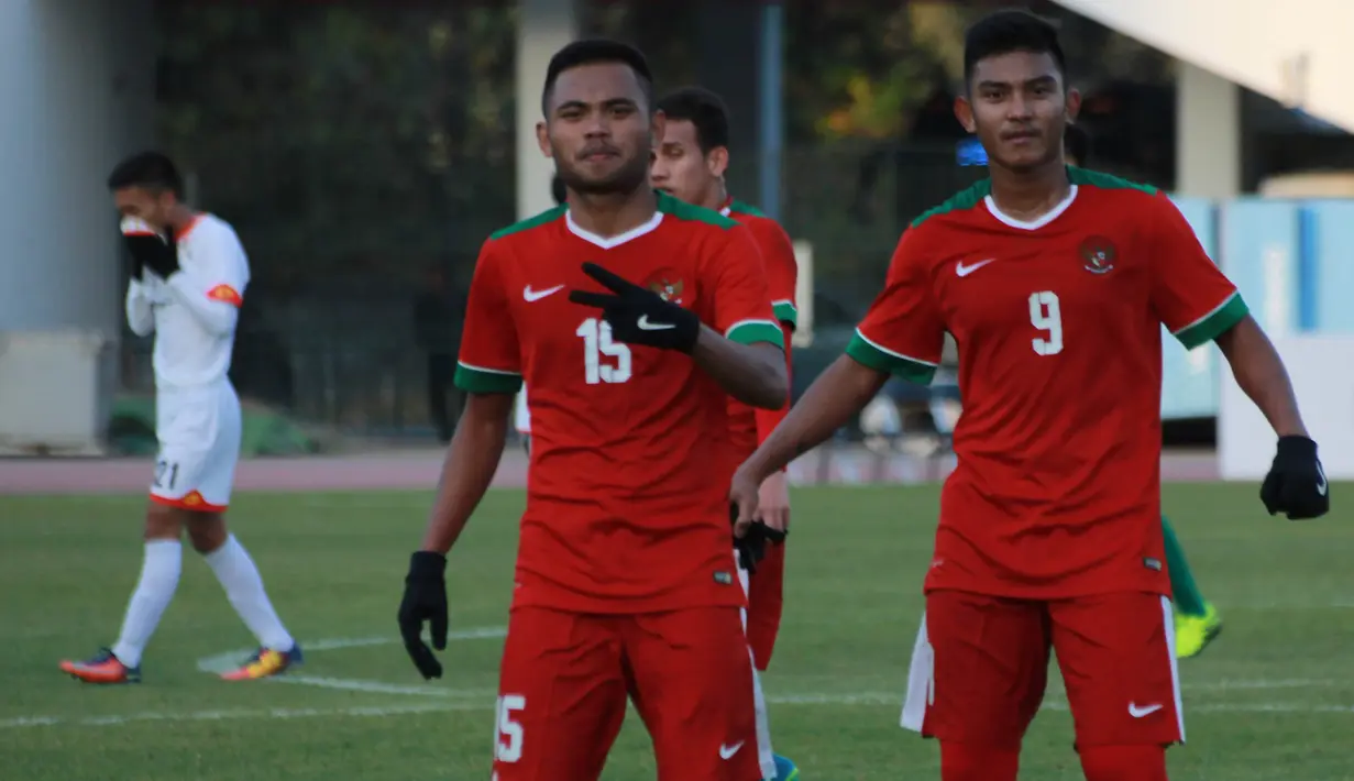 Gelandang Timnas Indonesia U-19, Saddil Ramdani, merayakan kemenangan atas Brunei U-19 pada laga kualifikasi Piala Asia U-19 di Stadion Puju Public, Gyeonggi, Selasa (31/10/2017). Timnas U-19 menang 5-0 atas Brunei. (Bola.com/Media PSSI)