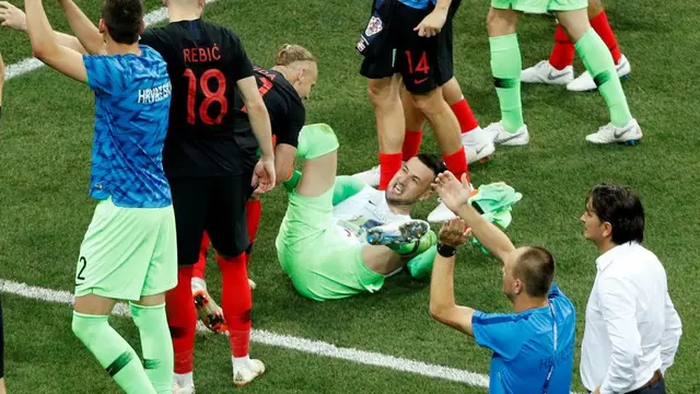 Subasic Terjatuh