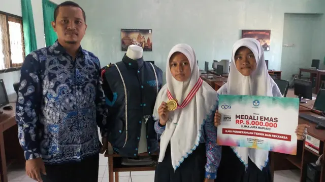 Rompi Cerdas bagi Tunanetra Beri Medali Emas bagi Siswa Ponorogo