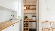 8 Inspirasi Mini Bar Dapur Minimalis untuk Rumah Kecil yang Bikin Dapur Makin Estetik