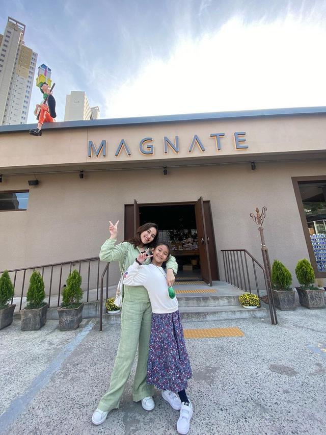 6 Potret Ayu Ting Ting Liburan ke Korea Selatan, Kompak Bareng Bilqis