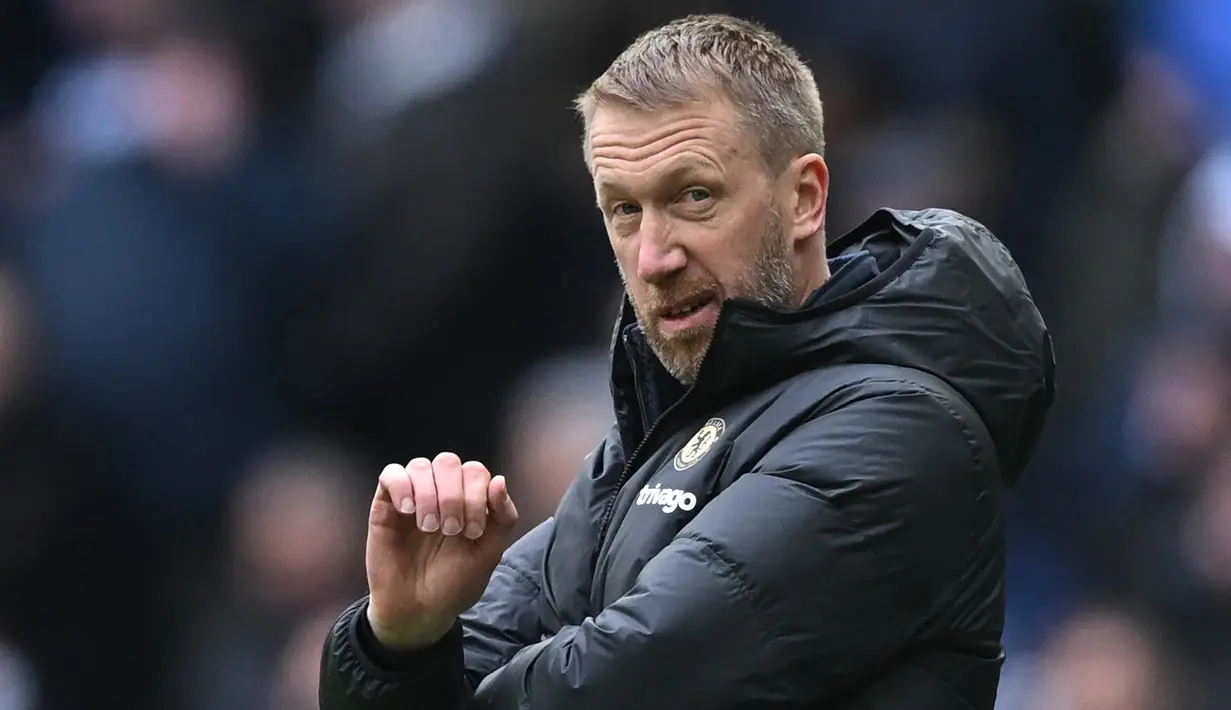Ekspresi pelatih Chelsea, Graham Potter saat melawan Tottenham Hotspur di pekan ke-25 Premier League yang berlangsung di Tottenham Hotspur Stadium, Minggu (26/2/2023) malam WIB. (AFP/Justin Tallis)
