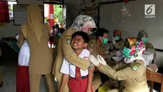 Sebanyak 618 ribu anak di Tangerang diberi imunisasi Difteri hari ini.