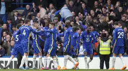 Mental sejumlah pemain kembali di uji setelah beberapa kasus menimpa klub belakangan ini. Sokongan dari loyalis membuat pemain Chelsea semakin kuat selama 90 menit. (AP Photo/Kirsty Wigglesworth)