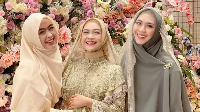 6 Potret Oki Setiana Dewi dan Shindy Putri di Berbagai Acara Ria Ricis, Kompak