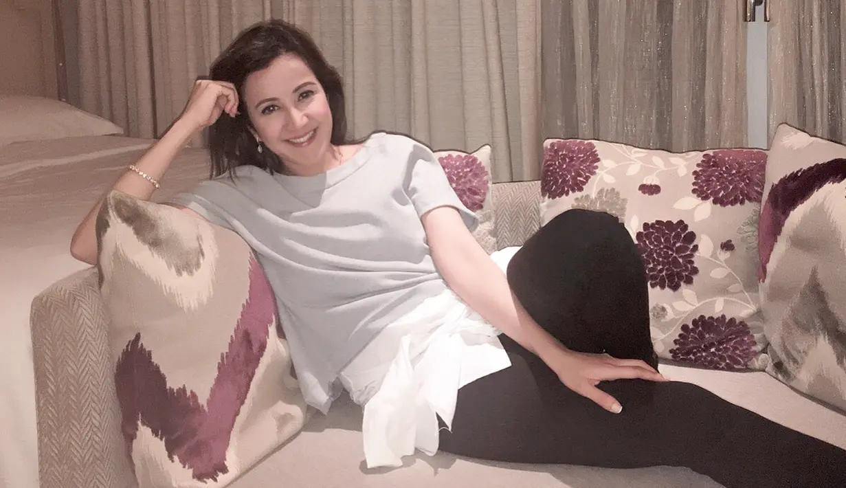 Andi pun menceritakan sifat humoris yang dimiliki suaminya, namun tak banyak bicara. Anak-anak Andi pun cocok dengan sosok lelaki ini. (Instagram/Andisorayabeatrix)