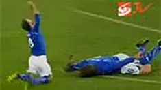 Daniele De Rossi, pencetak gol Italia saat menghadapi Paraguay, mungkin bisa dibilang pelaku di balik drama pertama di kancah Piala Dunia. Rossi tertangkap kamera melakukan diving secara terang-terangan.