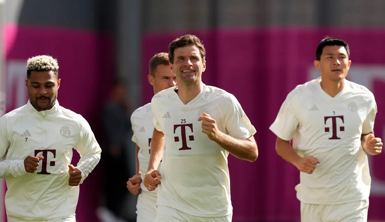Duel Bayern Munich vs Manchester United akan digelar di Stadion Allianz pada Rabu (20/9/2023) waktu setempat atau Kamis, 21 September 2023 pukul 02.00 WIB. (AP Photo/Matthias Schrader)