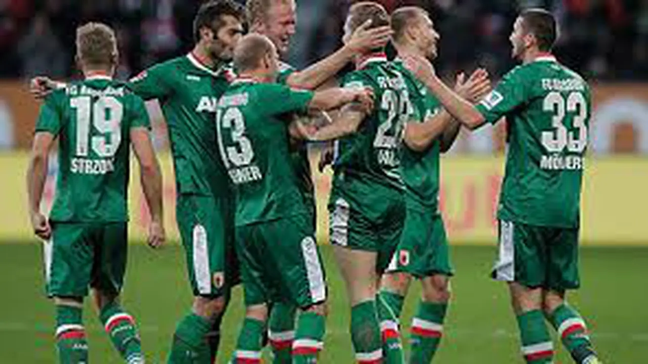 5 Alasan Mengapa Augsburg Jadi Rising Star Bundesliga