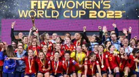 Selebrasi pemain Timnas Spanyol setelah keluar sebagai juara Piala Dunia Wanita 2023 yang berlangsung di Stadium Australia, Sydney, Minggu (20/8/2023). (AFP/Franck Fife)