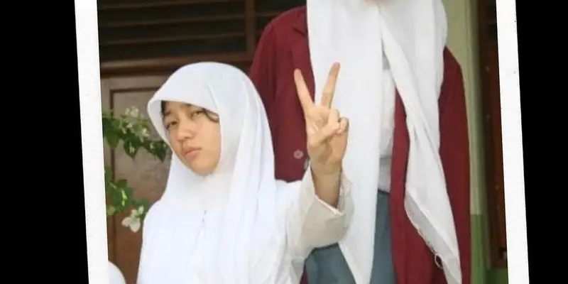 Ipeh Si Entong Pakai Hijab