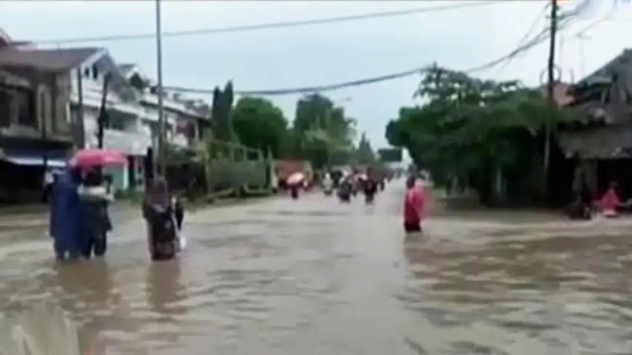 Rel Kereta Kebanjiran