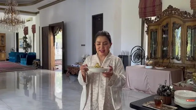 Potret Ruang Makan di Rumah Mayangsari (Foto: YouTube Mayangsari Channel)