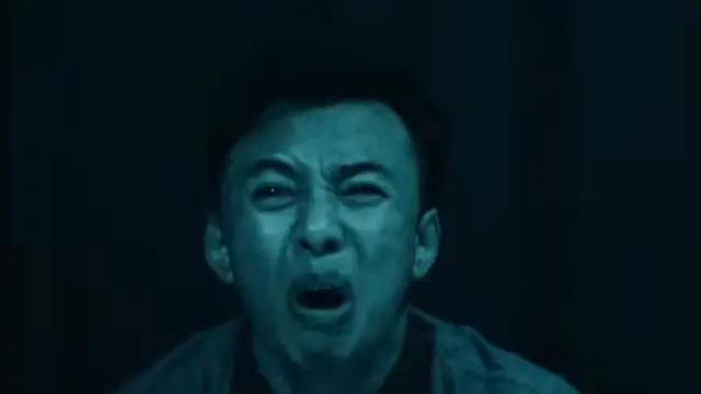 Fajar Nugra sebagai Boiman dalam film Dukun Magang. (Foto: Dok. Dens Vision Multimedia/ Wahana Pictures)