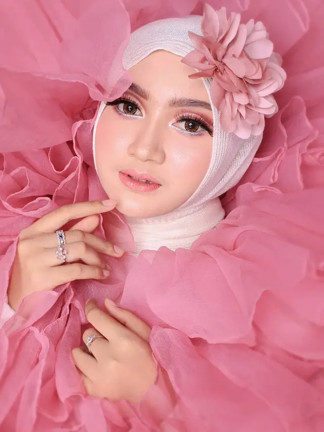 Gaya Pemotretan Jihan Audy Dalam Tema Serba Pink. (Sumber: jihanaudy123_real)