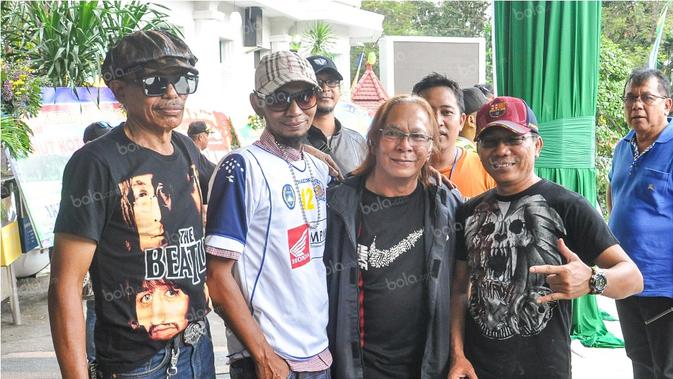 kisah pentolan aremania mendukung singo edan lewat tabuhan bass drum