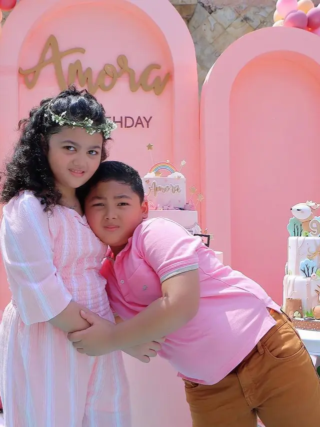 Momen Perayaan Ulang Tahun Amora Lemos yang ke-9. (Sumber: Instagram/amora_lemos05)