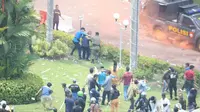 Ricuh, Protes Warga Melayu Tak Ditanggapi BP Batam