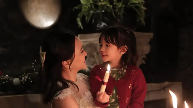 Shandy Aulia saat Ibadah Natal. [@shandyaulia]