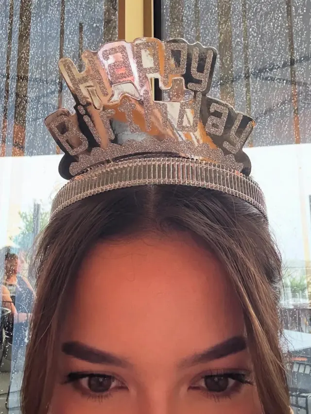 Potret Ulang Tahun Jennifer Coppen ke-24. [@jennifercoppenreal20]