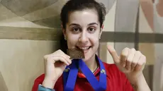 Juara All England di nomor tunggal putri, Carolina Marin berbagi cerita kepada Bola.com tentang makanan favoritnya selama di Indonesia.