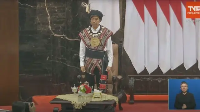 Jokowi Tampil Gagah Dibalut Pakaian Adat Tanimbar Maluku di Sidang MPR 2023, credit: Instagram @sekretariat.kabinet