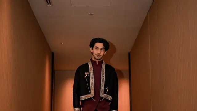 Reza Rahadian Tuliskan Surat Ucapan Terima Kasih (credit: instagram/officialpilarez)