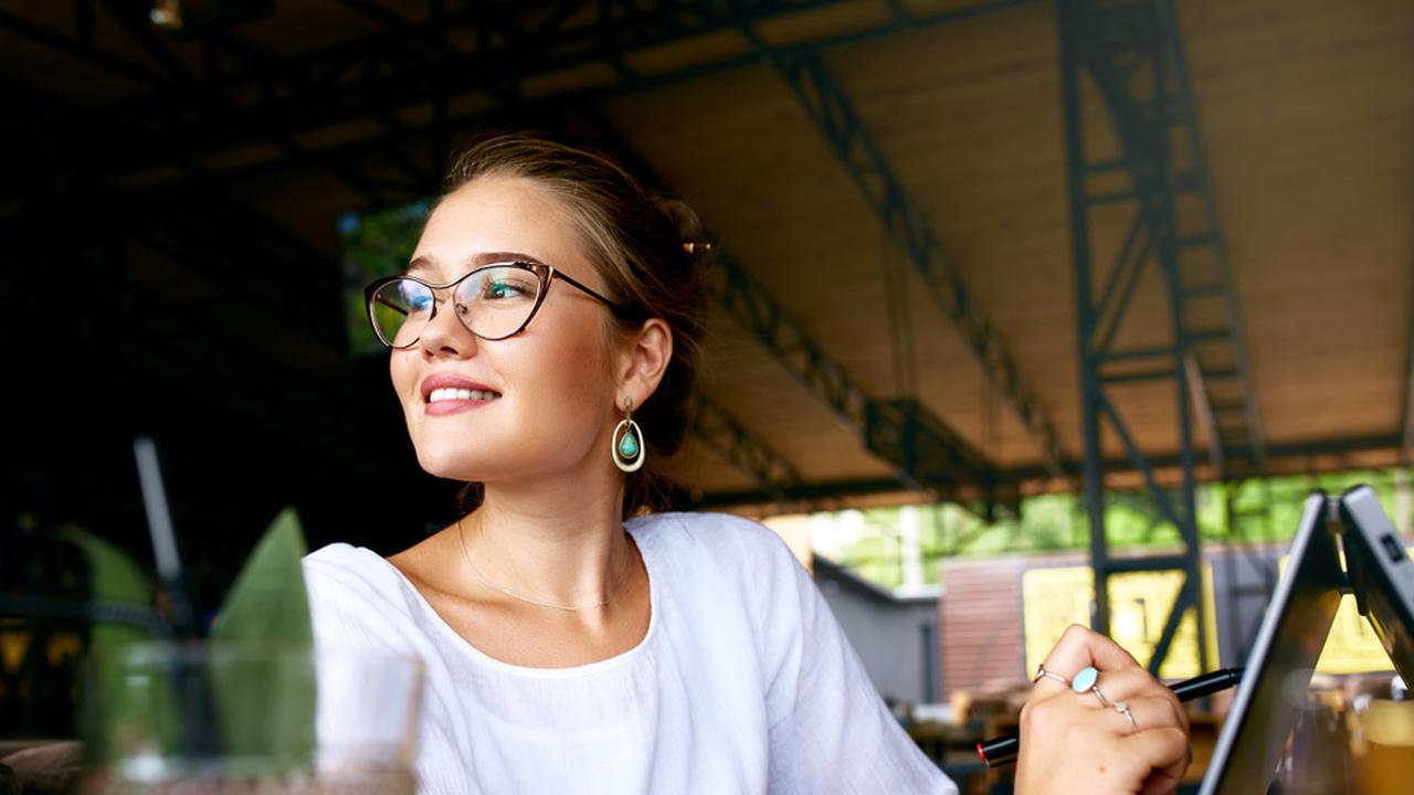 Ilustrasi hybrid workers