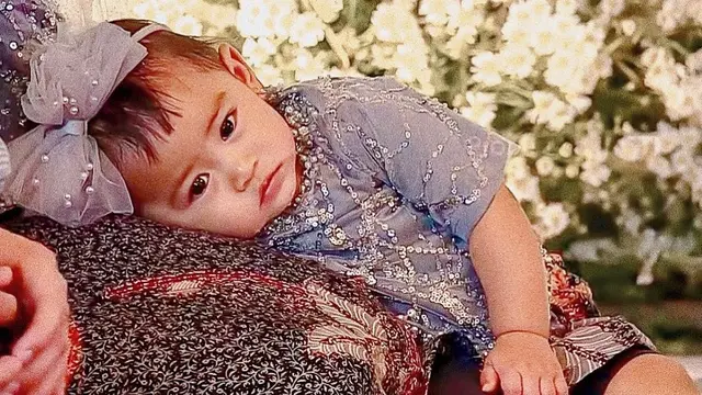 Ria Ricis gelar tedak sinten baby Moana (Instagram/riaricis1795)