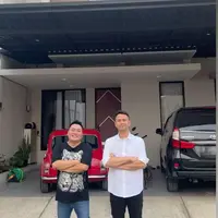 Tidak hanya rumah bosnya, rumah para asisten artis juga mewah dan keren. Merry Ahmad, asisten Raffi Ahmad berbahagia karena rumahnya sudah selesai dan sudah bisa ditempati bersama keluarga. Berikut beberapa potretnya. [Instagram/merryraffiahmad]