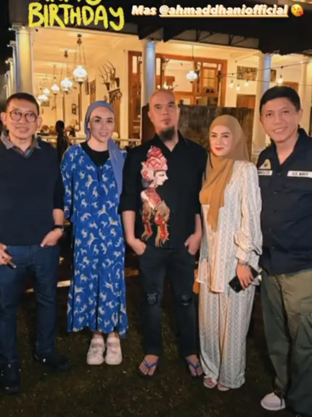 Momen Ulang Tahun Ahmad Dhani Ke-52, Dihadiri Keluarga Inti dan Sahabat Dekat