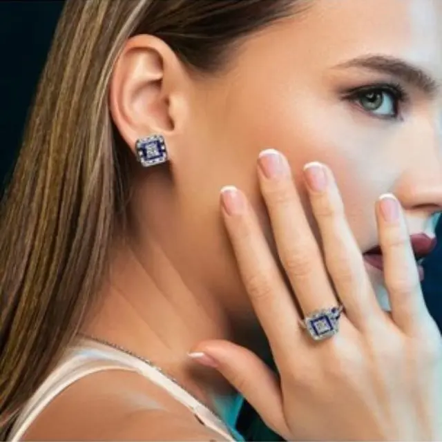 Sederhana namun Berkesan, Buktikan Rasa Sayang Kamu Kepada Sang Pacar dengan Beri 3 Hadiah Ini