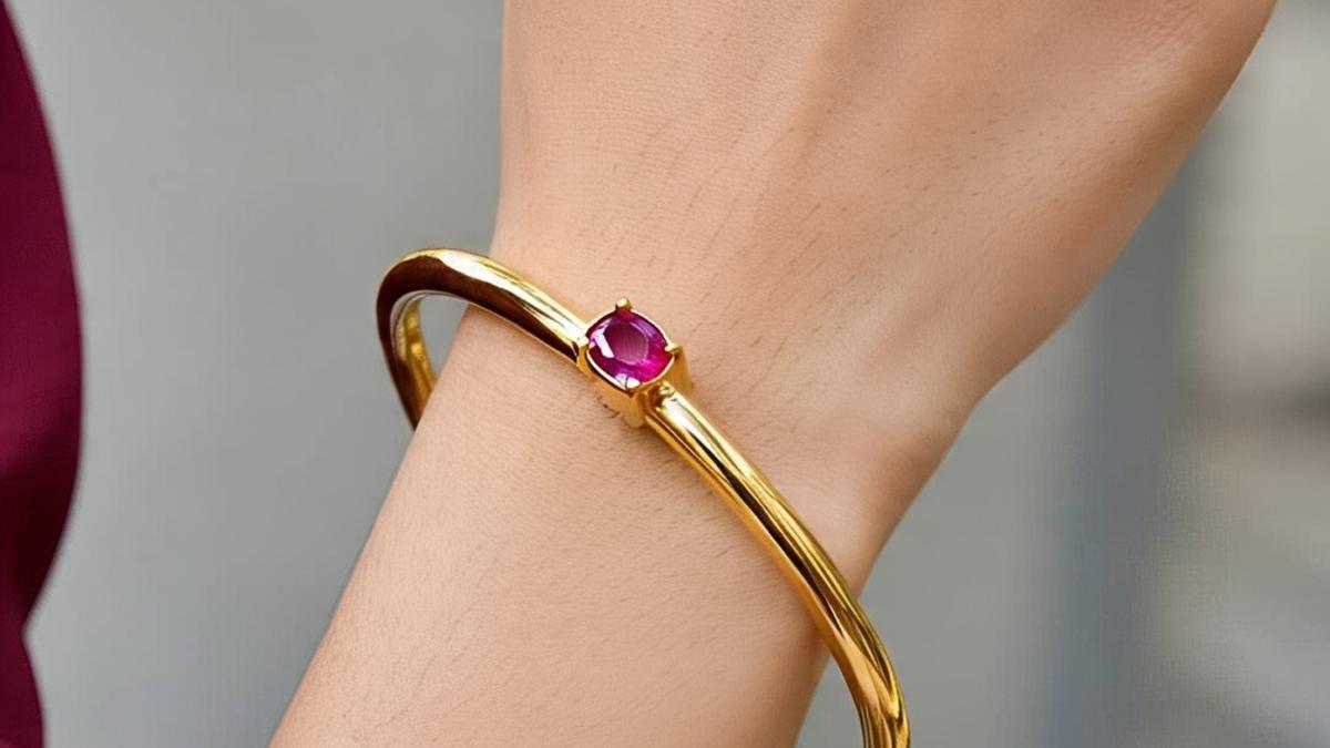 10 Model Gelang Golong Emas Terkini yang Elegan, Tak Pernah Ketinggalan Zaman
