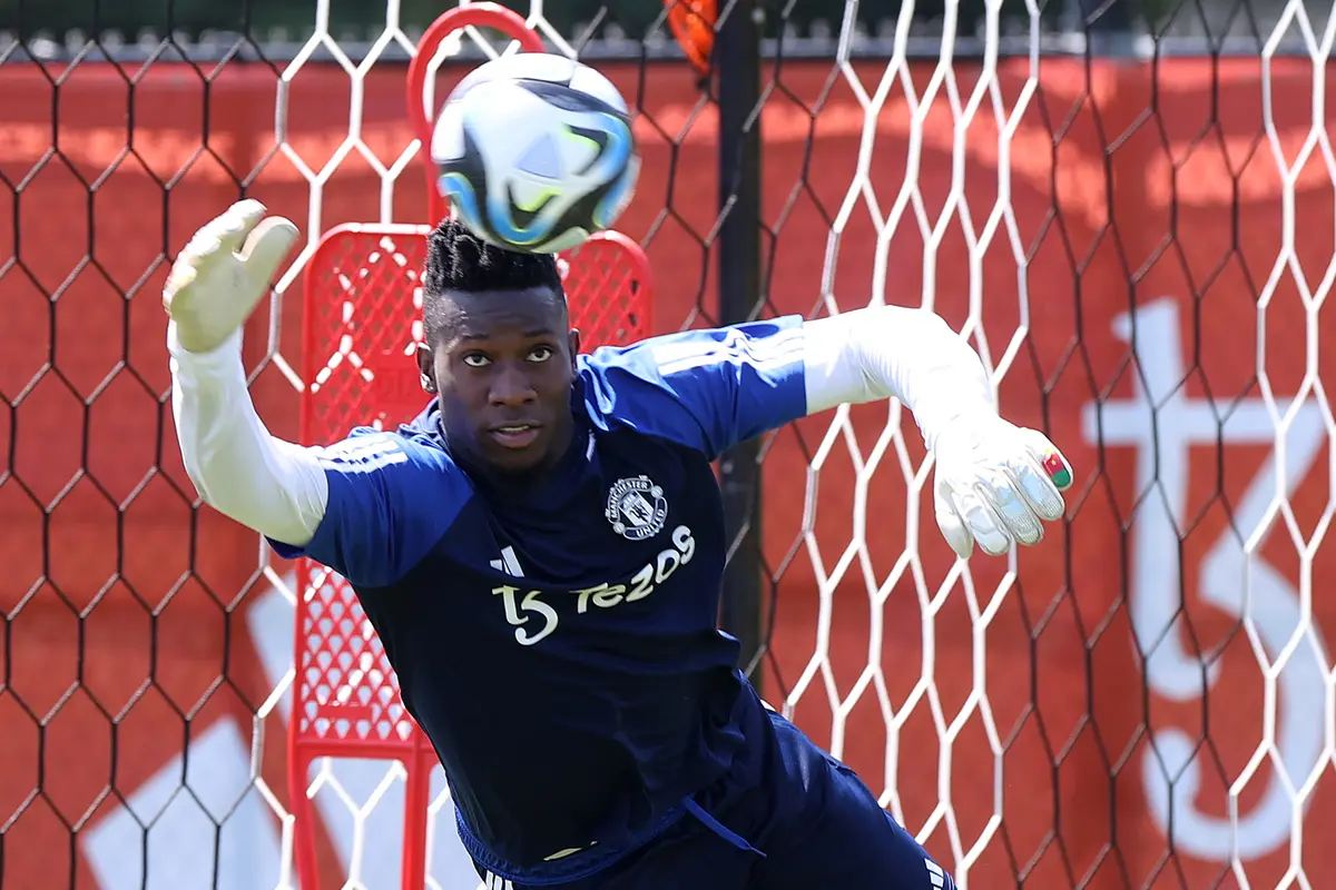 Foto: Latihan Perdana Kiper Anyar MU, Andre Onana saat Tur Pramusim di Amerika Serikat.