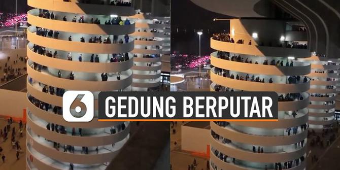 VIDEO: Unik, Gedung Seperti Berputar Saat Para Penonton Berjalan