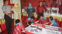 Koperasi Sekartama di Weleri Pentaskan Letto  