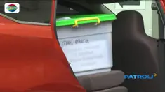 Polisi menggeledah Kantor First Travel sejak Sabtu, 12 Agustus 2017.