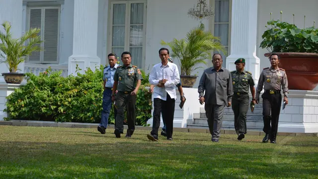 Jokowi Panggil Panglima TNI dan Kapolri Bahas Gaji Prajurit?