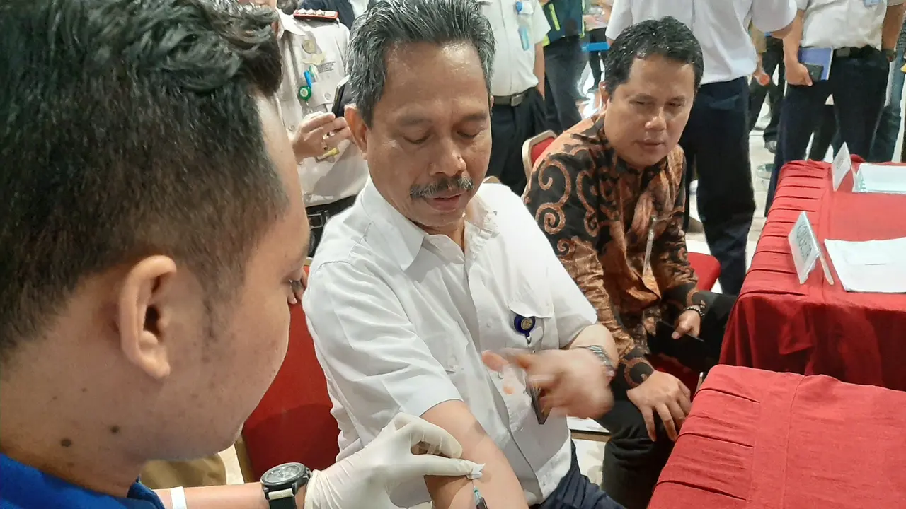 Pemeriksaan tes HIV di Bandara Soetta. (Foto: Pramita Triastiawati)