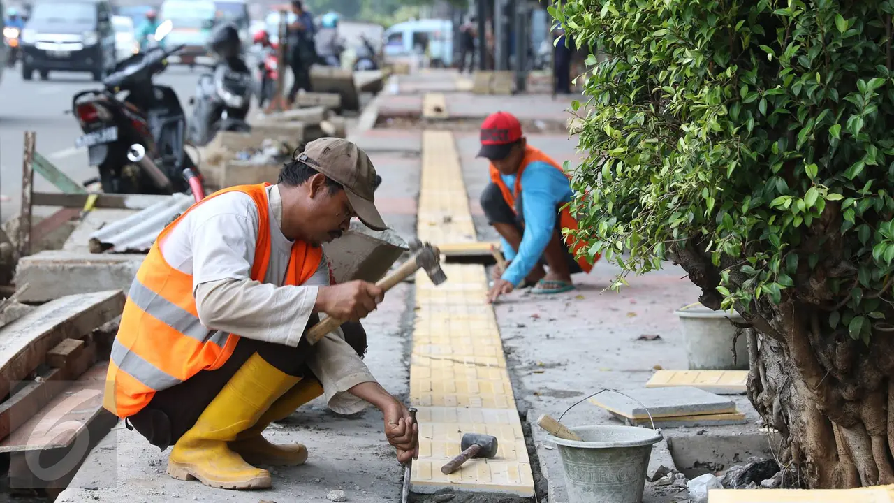 20161109-Penataan-39-Titik-Trotoar-di-Jakarta-Capai-70-Persen-Jakarta-IA