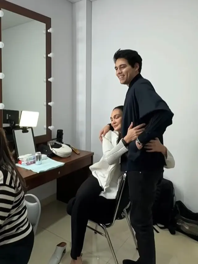 Luna Maya dan Maxime Bouttier (Instagram/mrsayudewi)