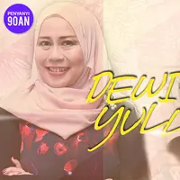 Dewi Yull usung kegalauan dengan lagu-lagu melankolis. (Desain: Nurman Abdul Hakim/Bintang.com)