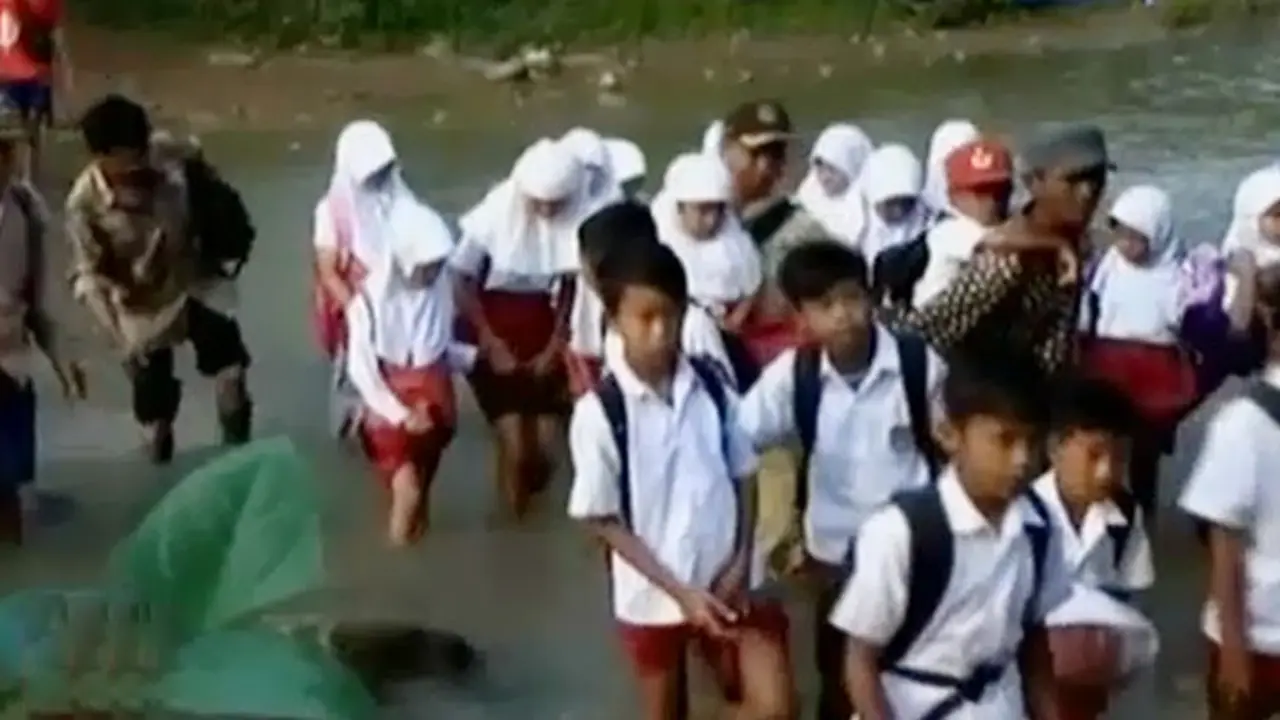 Sekolah-Reot