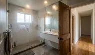 10 Alasan Pintu Kamar Mandi Sebaiknya Tidak Selalu Ditutup Setelah Mandi