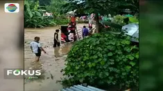 Kondisi genangan air yang mencapai pinggang orang dewasa di sejumlah titik ini sempat diambil videonya oleh warga setempat.
