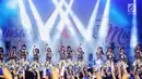 Vokal Grup asal Jepang AKB48 tampil pada acara Peringatan 60 Tahun Hubungan Diplomatik Indonesia-Jepang di kawasan Gelora Bung Karno, Jakarta, Sabtu (8/9). Dalam musik festival itu AKB48 menyanyikan sepuluh lagu. (Liputan6.com/Faizal Fanani)