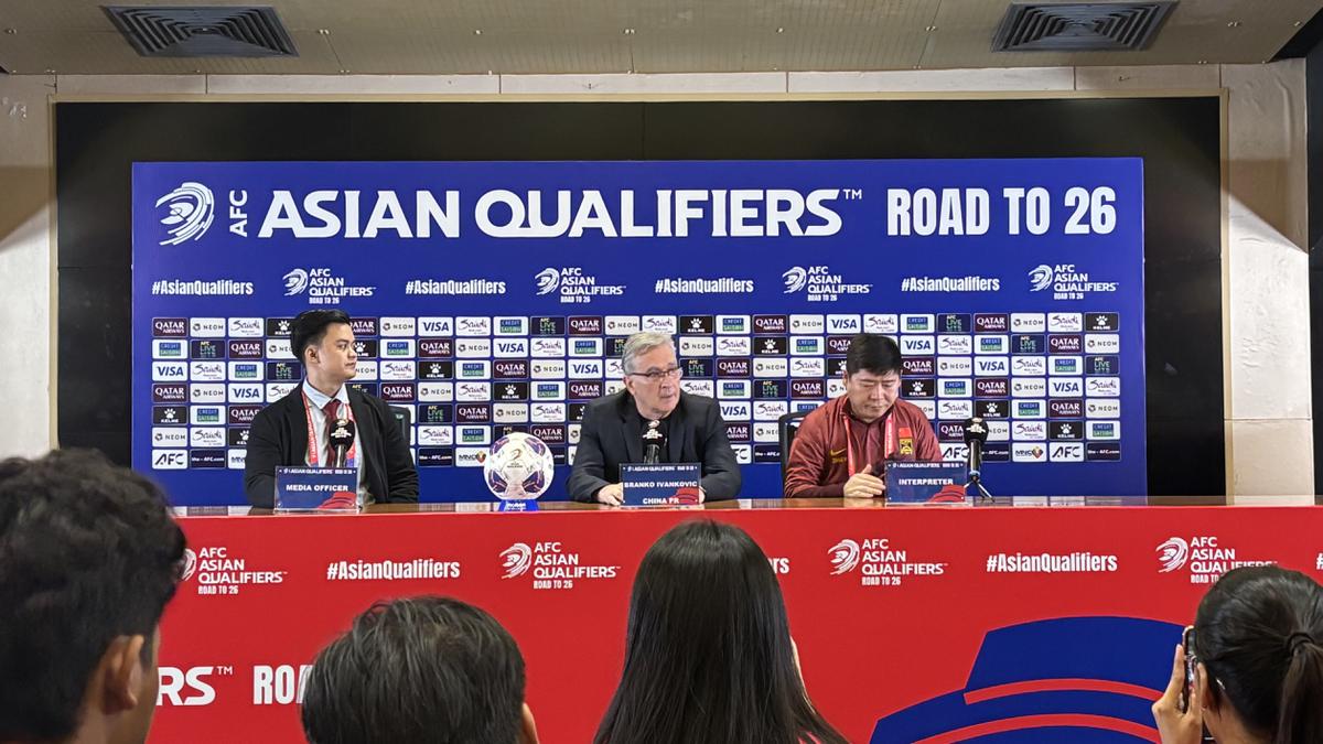 Kalah dari Timnas Indonesia, Pelatih China Akui Atmosfer SUGBK Bikin Tertekan