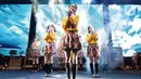 Aksi JKT48 saat tampil dalam ajang Festival6 di Senayan Park, Jakarta, Sabtu (8/7/2023). (Liputan6.com/Helmi Fithriansyah)