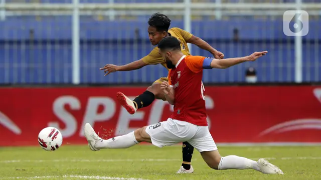 FOTO: Bhayangkara Solo FC Tekuk Borneo FC di Stadion Kanjuruhan Malang
