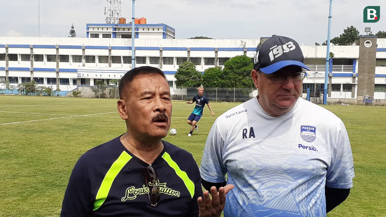 Umuh Muchtar - Persib Bandung